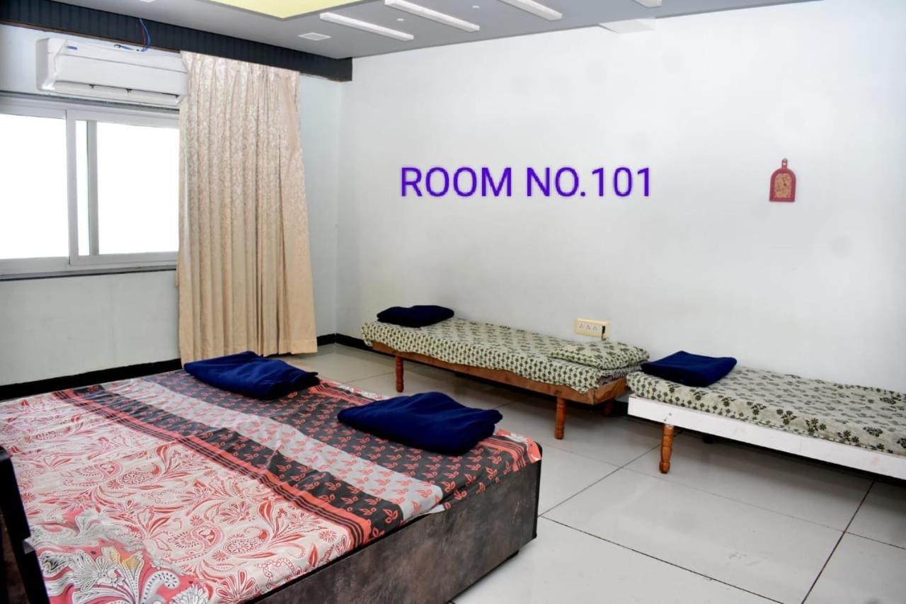 Dwarka Home Stay Εξωτερικό φωτογραφία